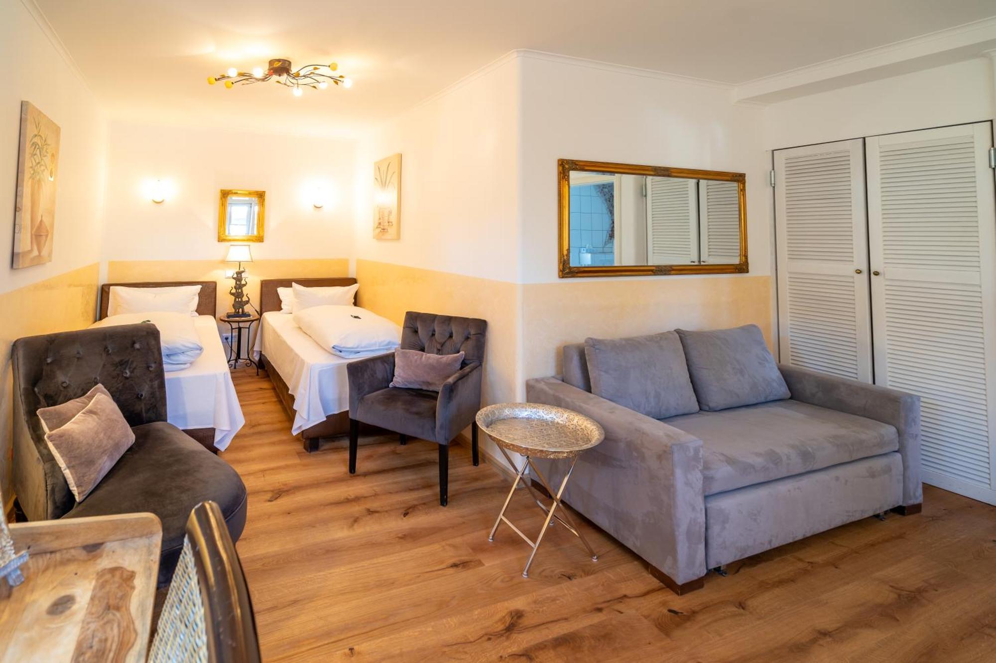 Landhaus Hotel 볼프라츠하우젠 외부 사진