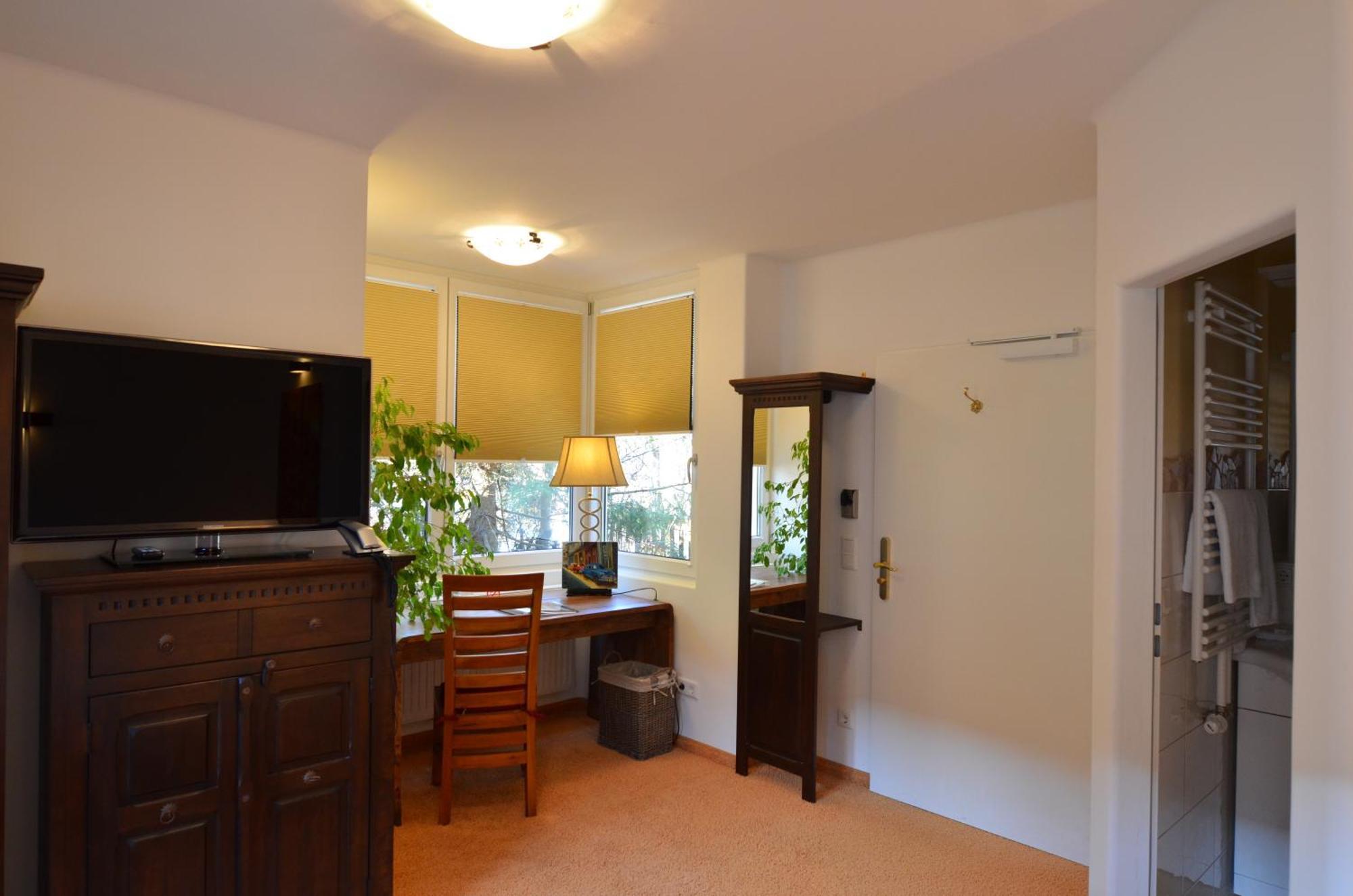 Landhaus Hotel 볼프라츠하우젠 외부 사진
