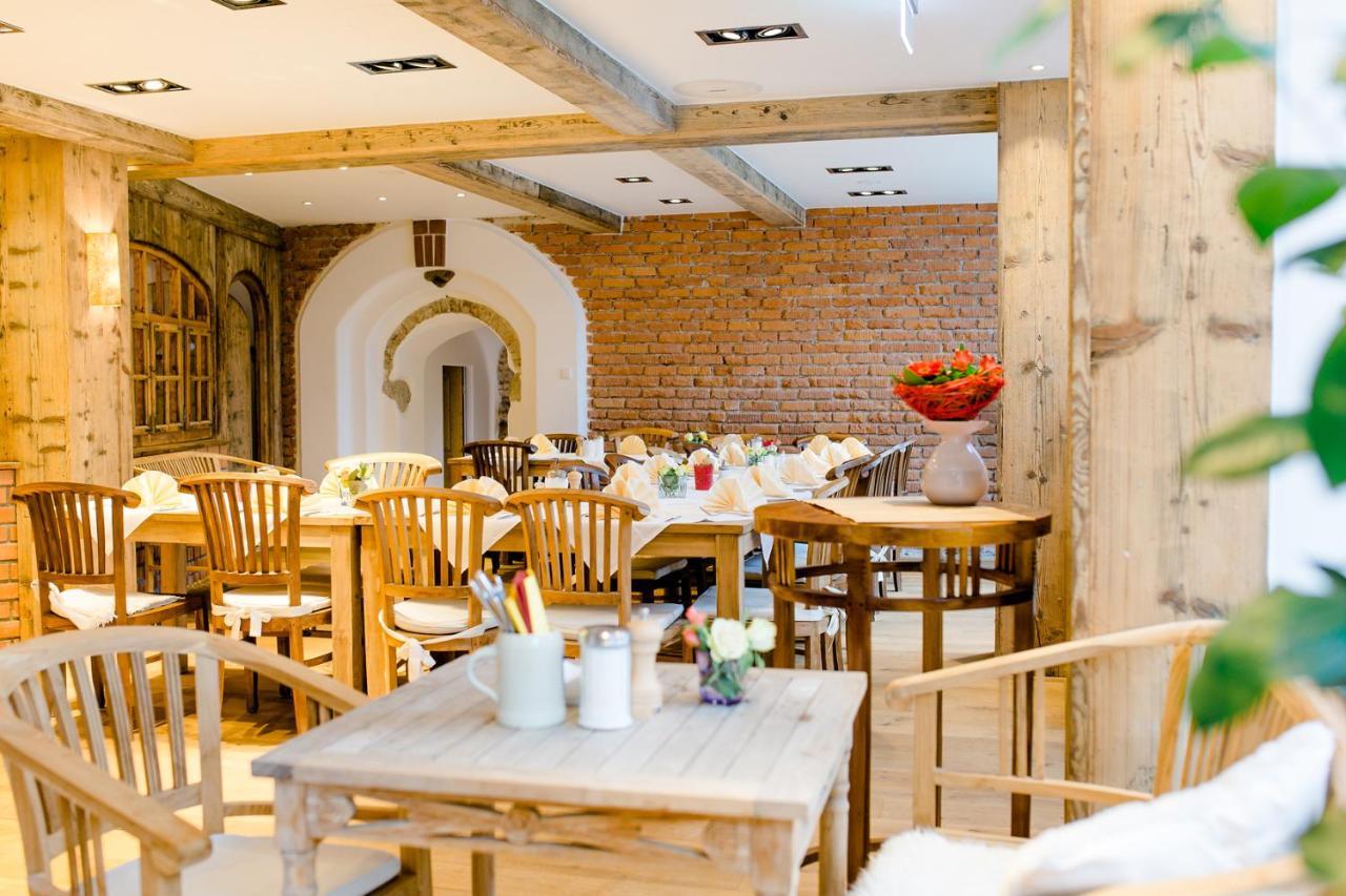 Landhaus Hotel 볼프라츠하우젠 외부 사진